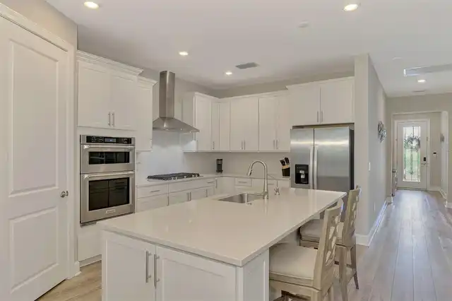 Listing Photo 23