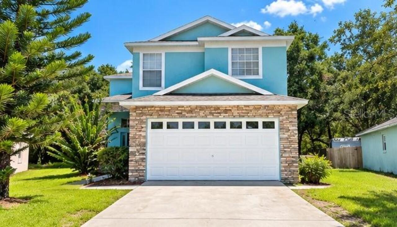 Listing Photo 1