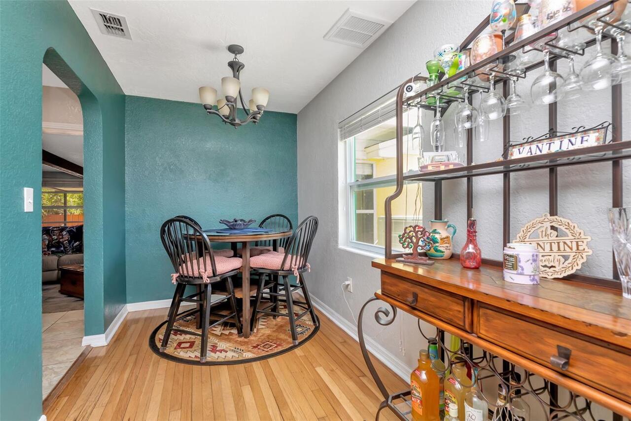 Listing Photo 8
