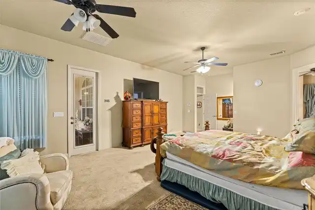 Listing Photo 15