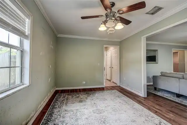 Listing Photo 14