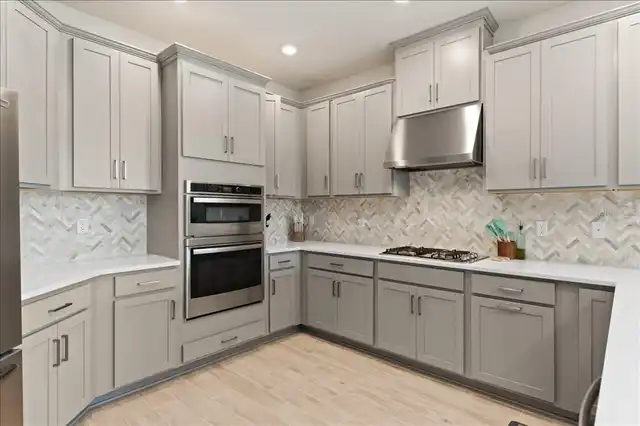 Listing Photo 9
