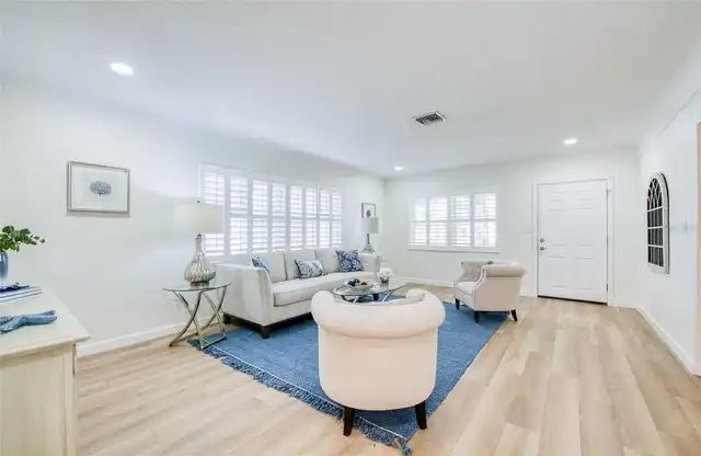 Listing Photo 6