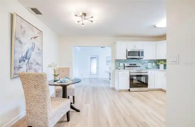 Listing Photo 16