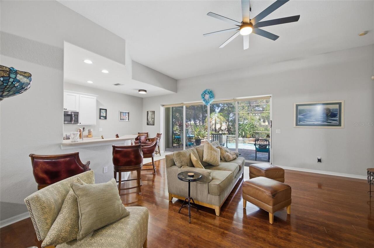Listing Photo 10