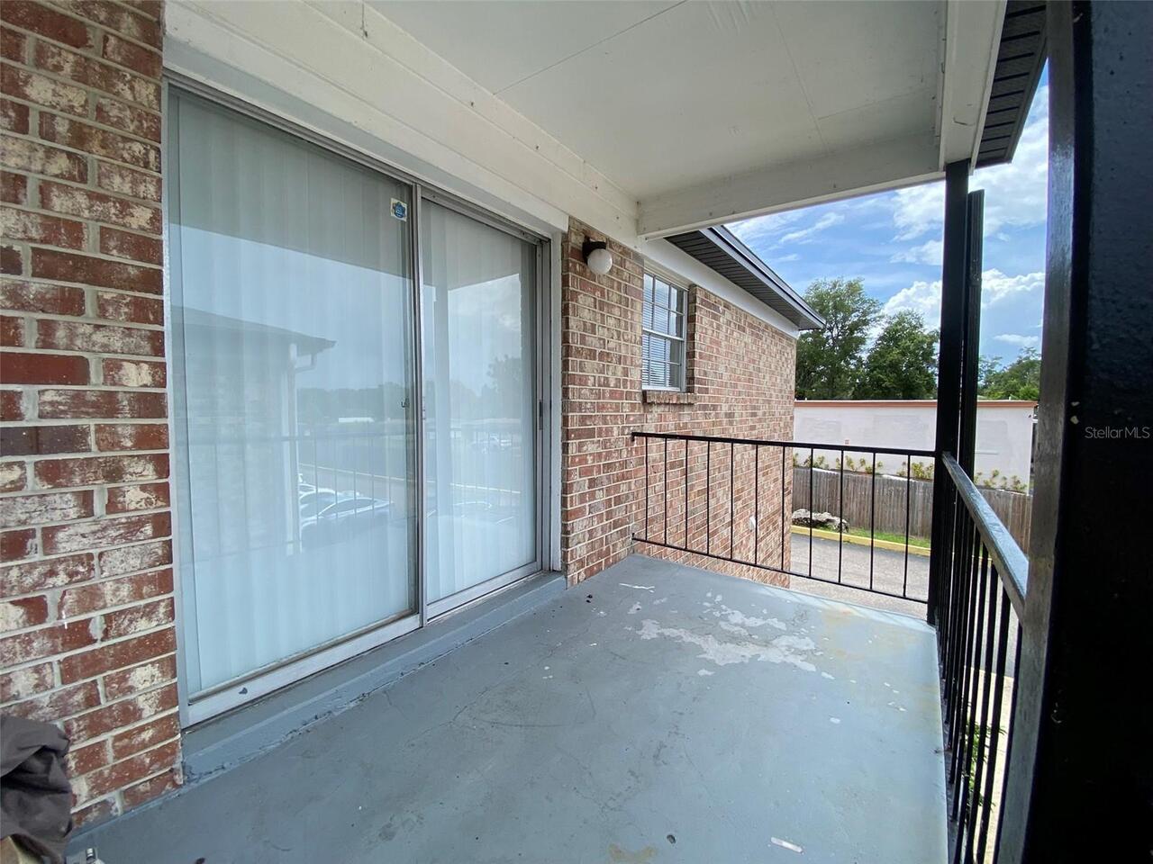 Listing Photo 12