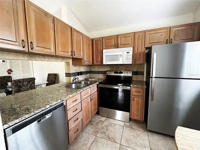 Listing Photo 7