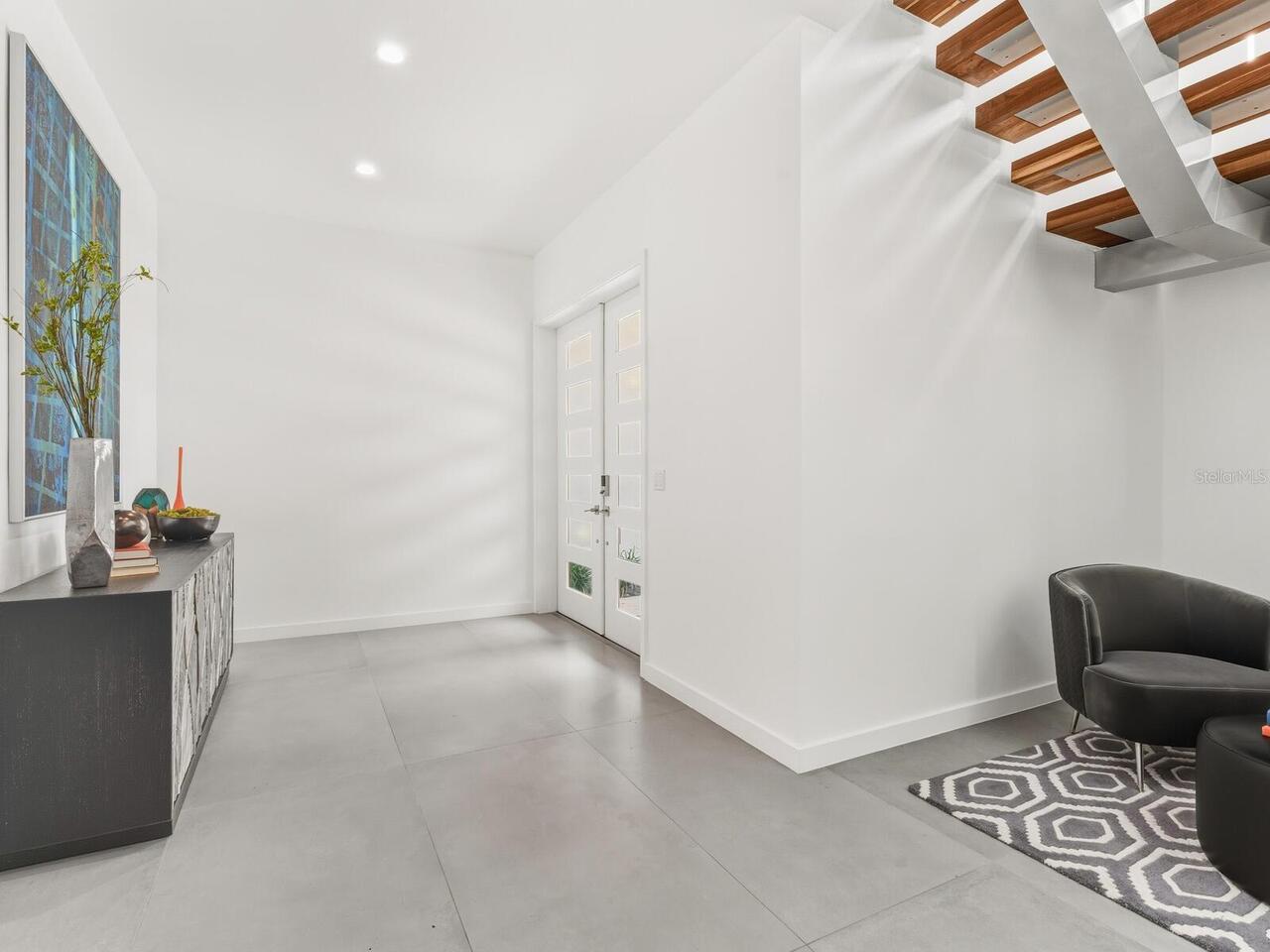 Listing Photo 10