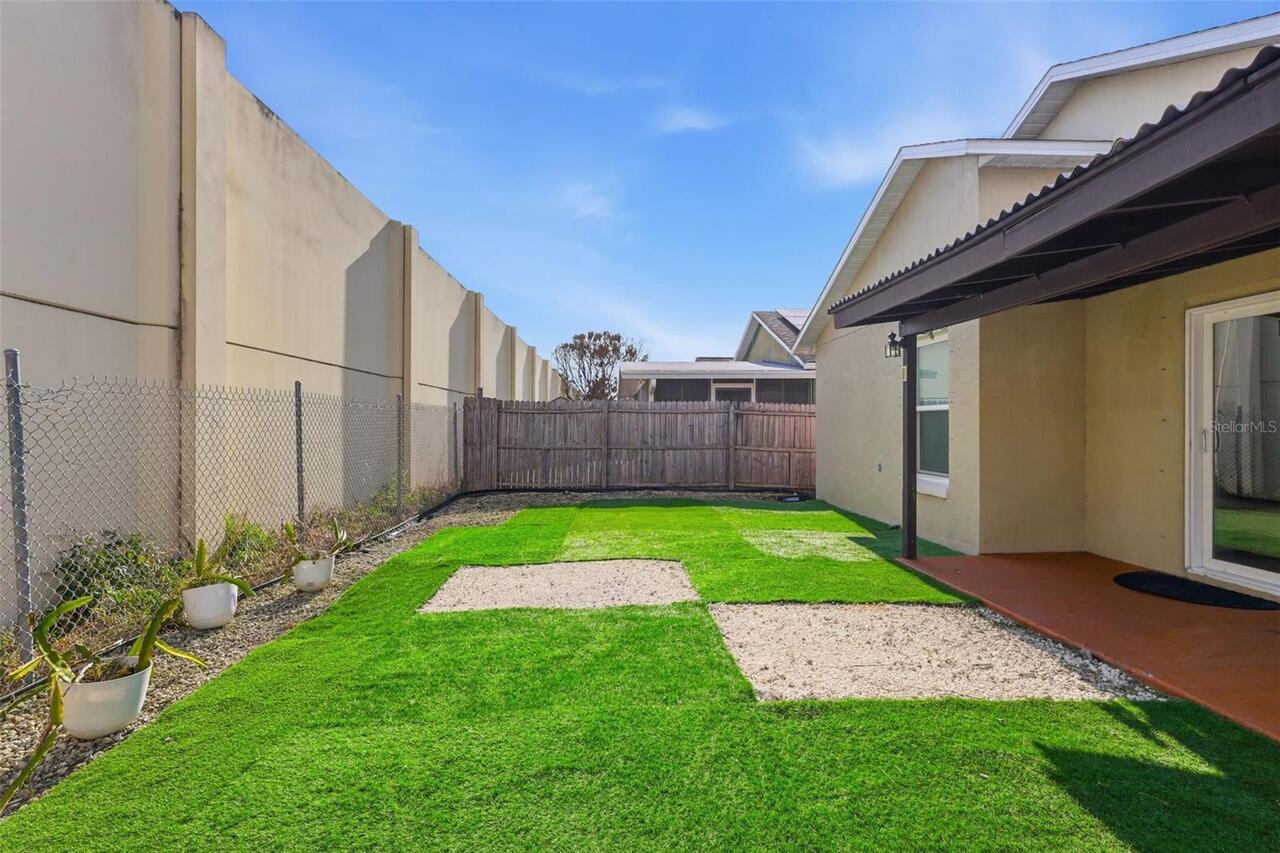 Listing Photo 11