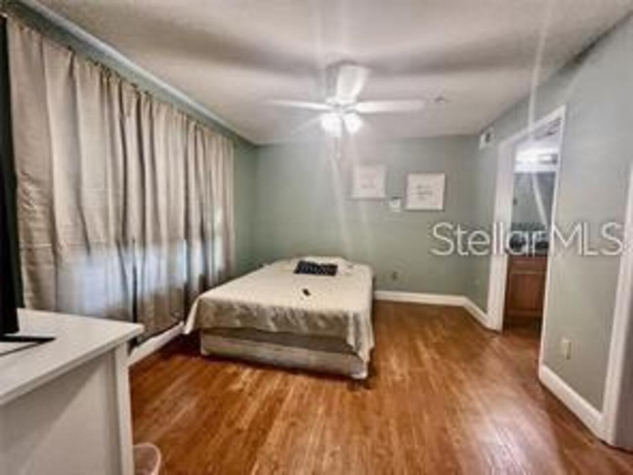Listing Photo 8