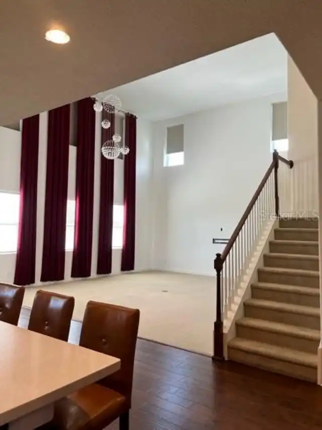 Listing Photo 12