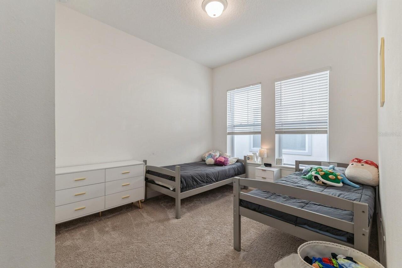 Listing Photo 12
