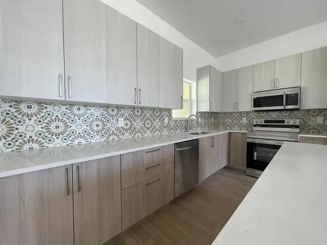 Listing Photo 25
