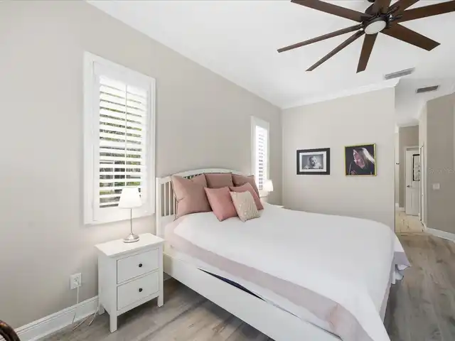 Listing Photo 33