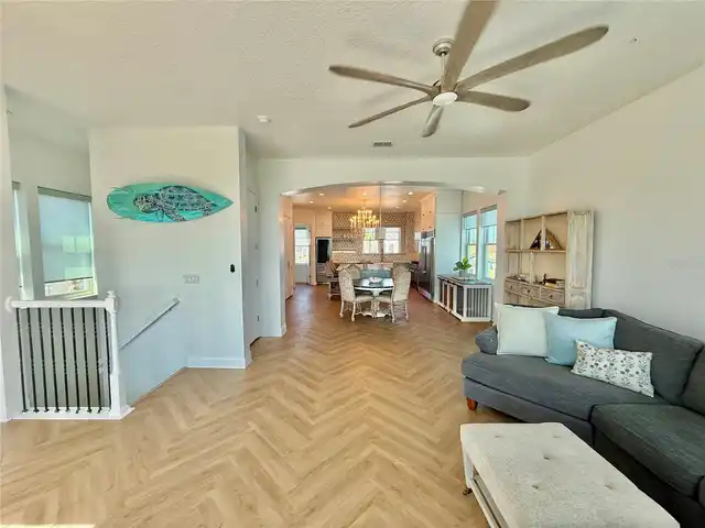 Listing Photo 14
