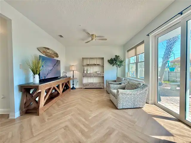 Listing Photo 29