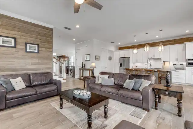 Listing Photo 23