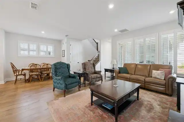 Listing Photo 15
