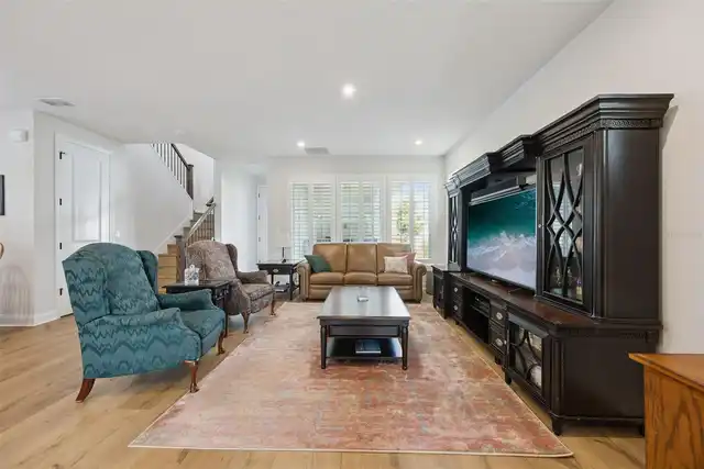 Listing Photo 17
