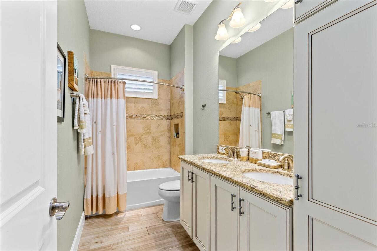 Listing Photo 19