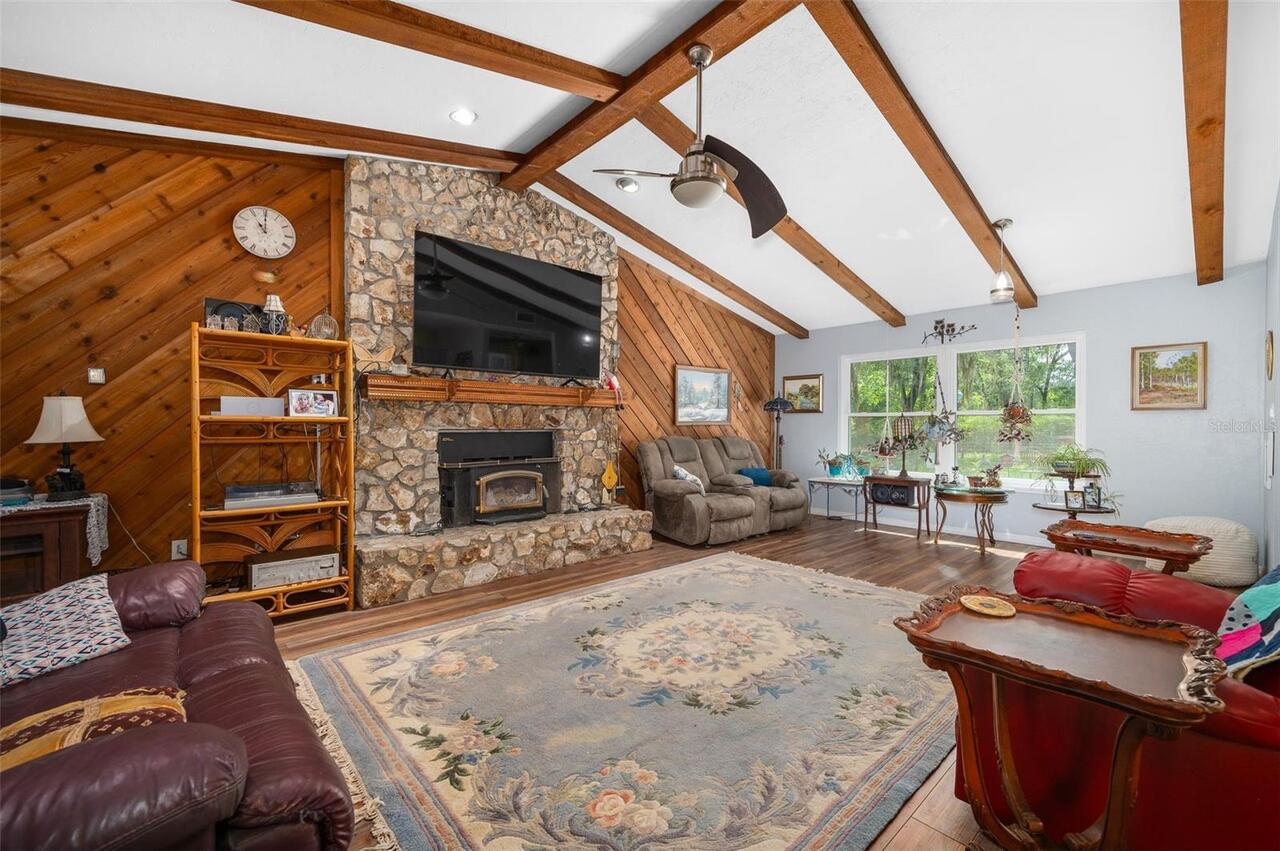 Listing Photo 6