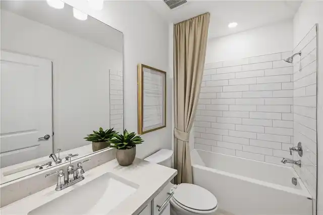 Listing Photo 9