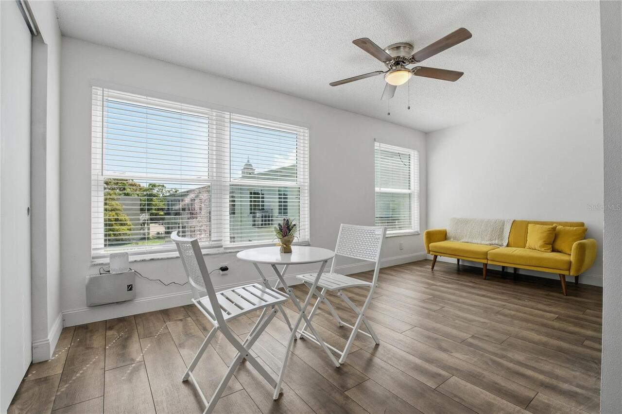Listing Photo 14