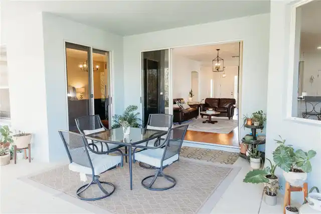 Listing Photo 12