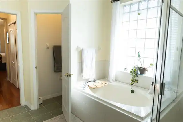 Listing Photo 24