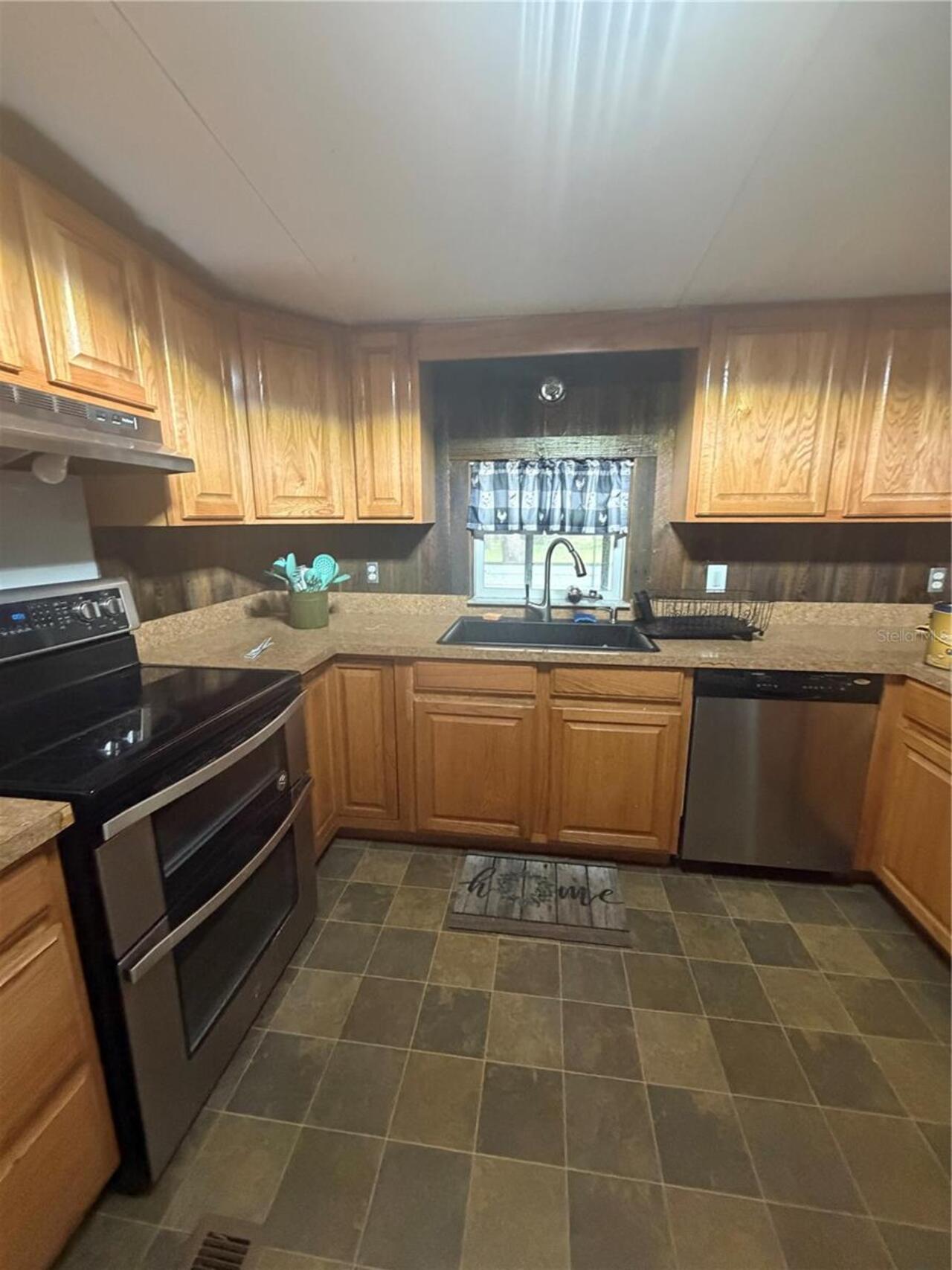 Listing Photo 7
