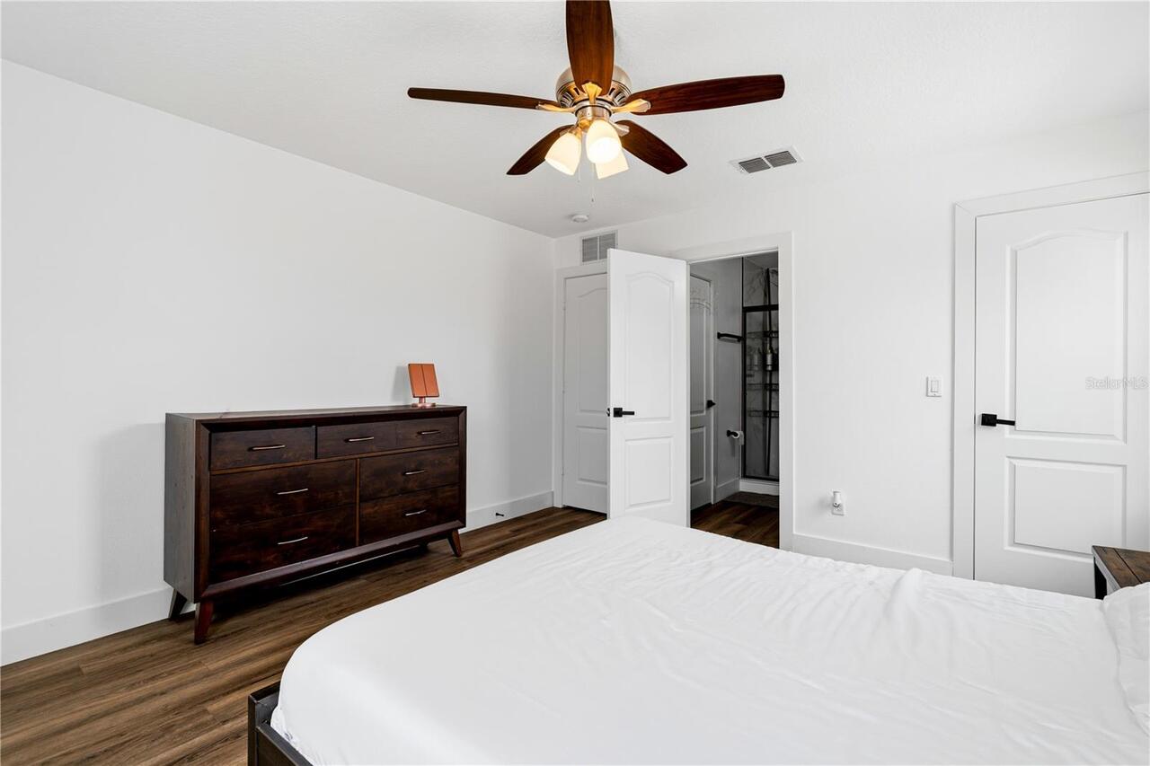 Listing Photo 37