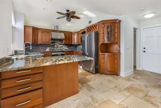 Listing Photo 31