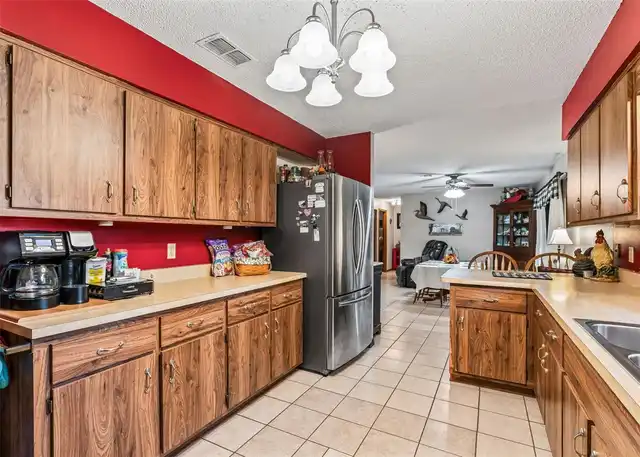 Listing Photo 15