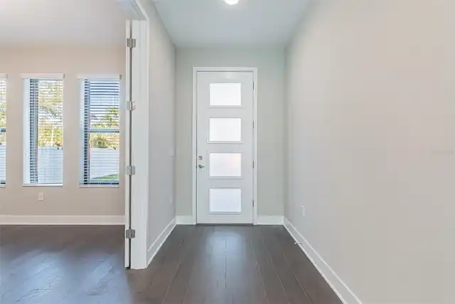 Listing Photo 8