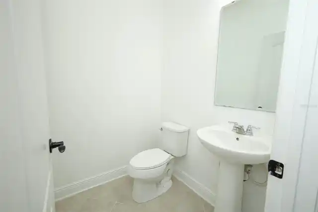Listing Photo 10