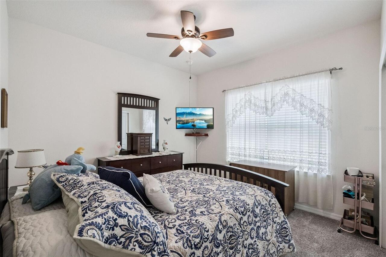 Listing Photo 17