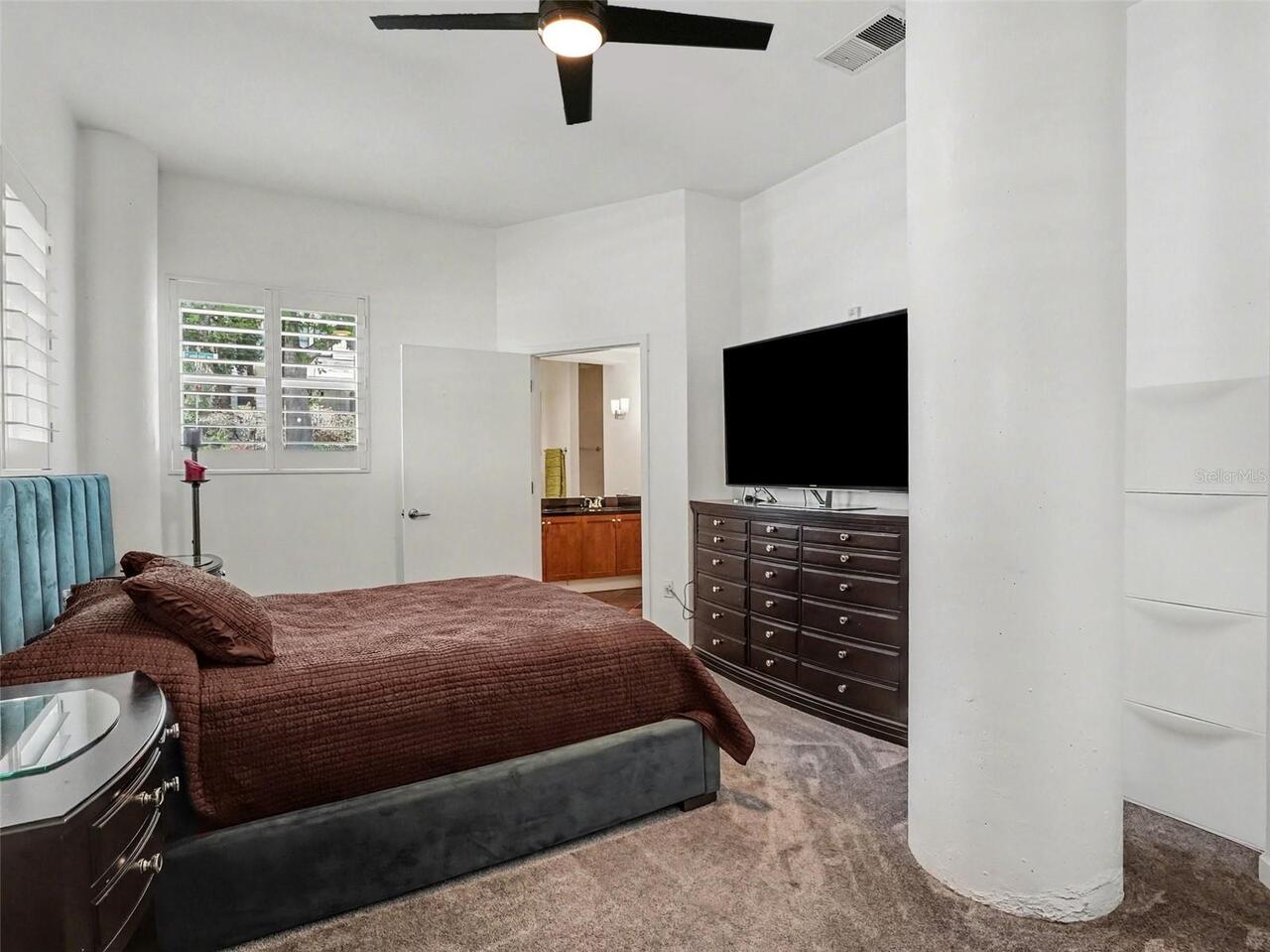Listing Photo 14