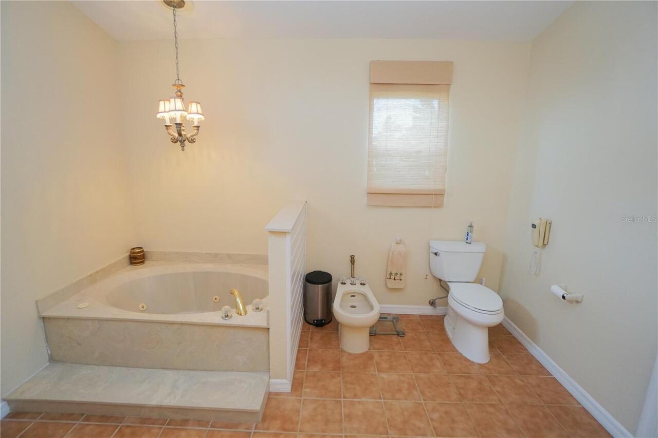 Listing Photo 24
