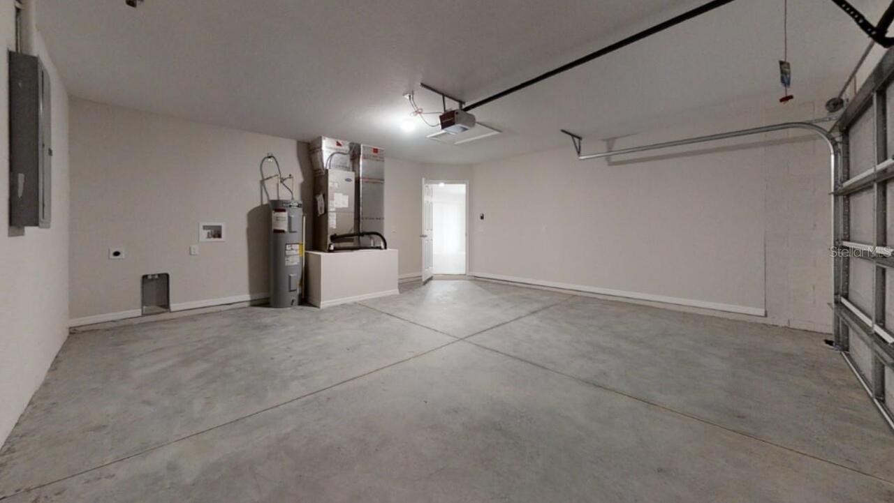 Listing Photo 12