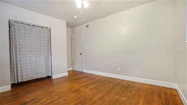Listing Photo 16