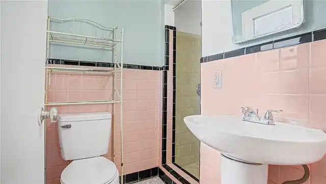 Listing Photo 24
