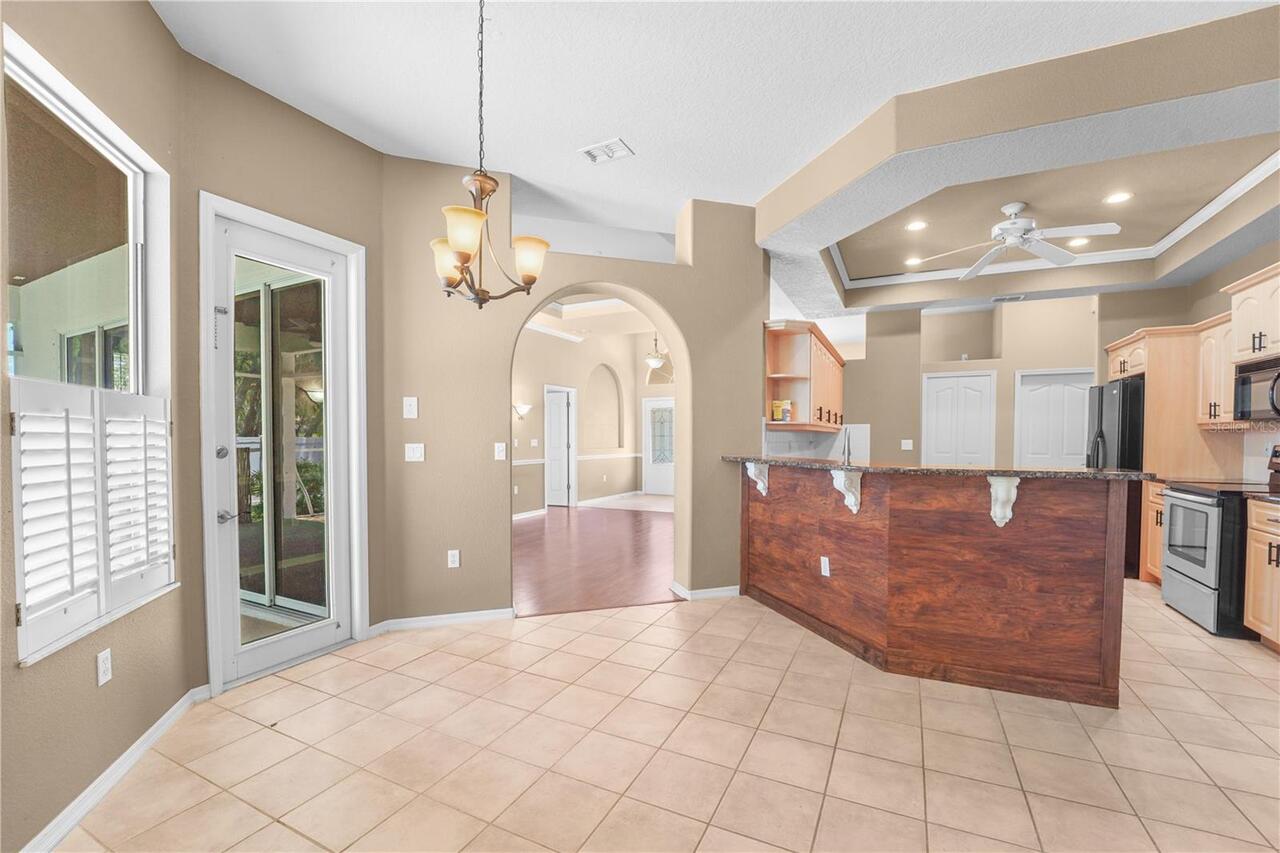 Listing Photo 11