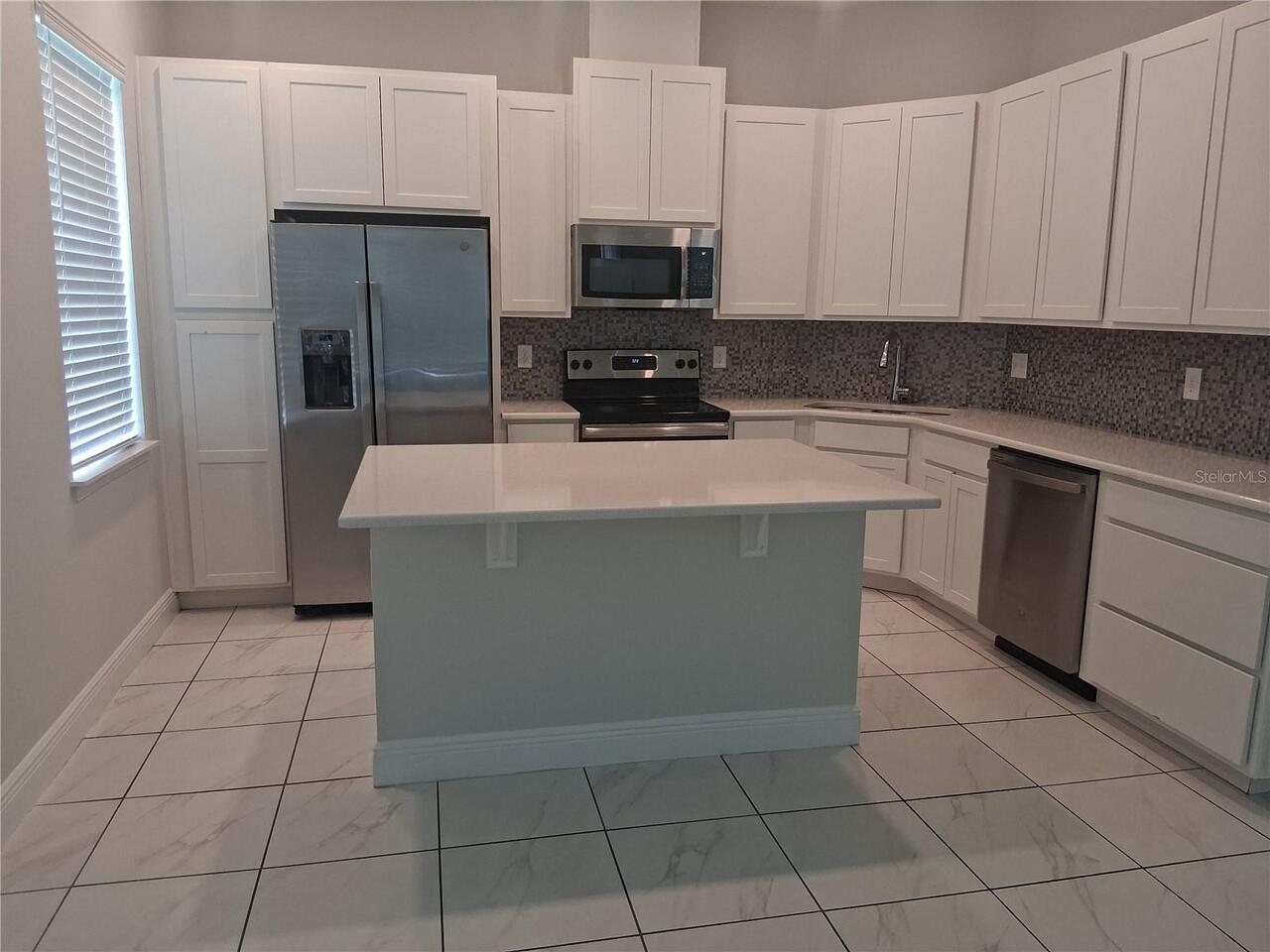 Listing Photo 14