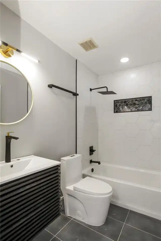 Listing Photo 24