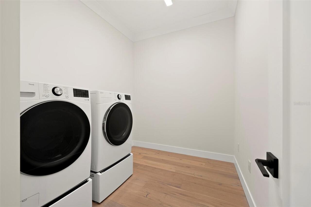 Listing Photo 34
