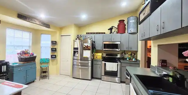 Listing Photo 11