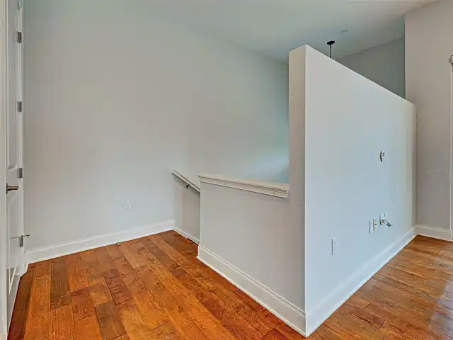Listing Photo 7
