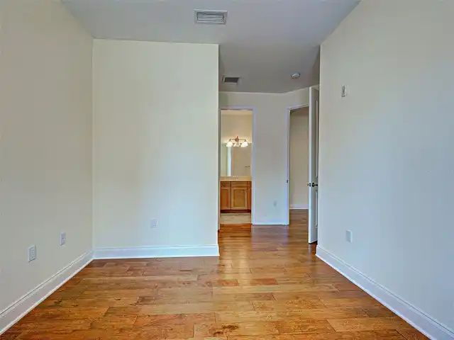 Listing Photo 54