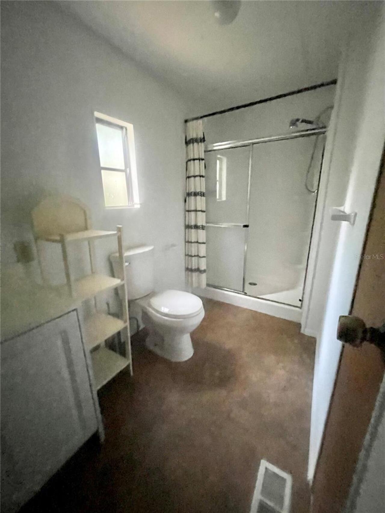 Listing Photo 6