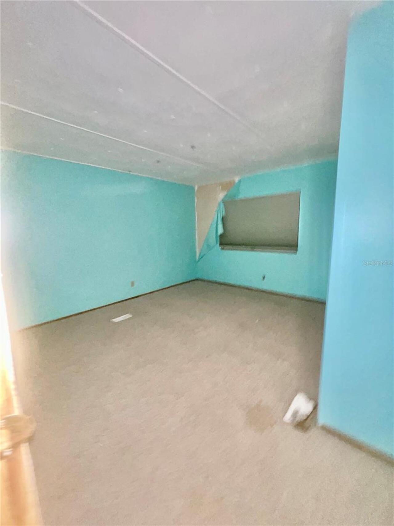 Listing Photo 8